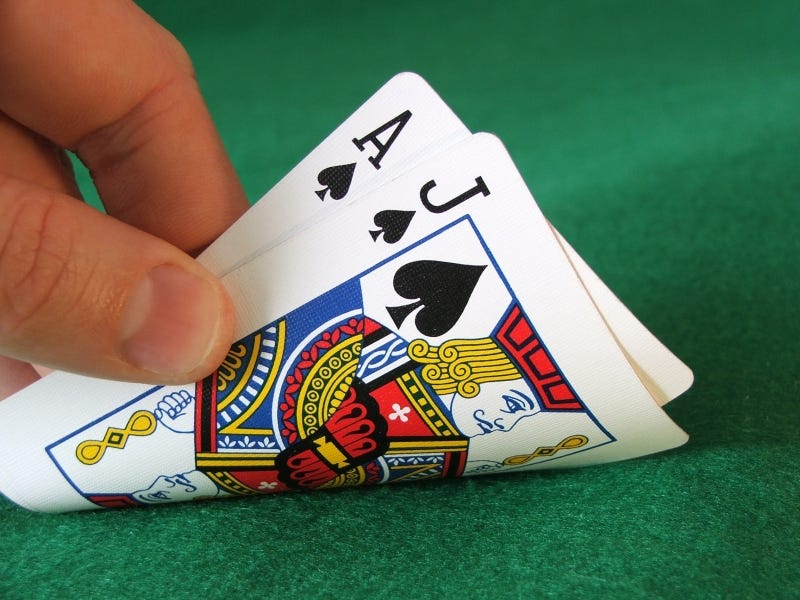 Nền tảng vận hành của blackjack và cách người chơi tiếp cận ban đầu