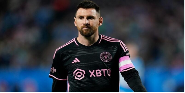 Cầu thủ bóng đá Lionel Messi